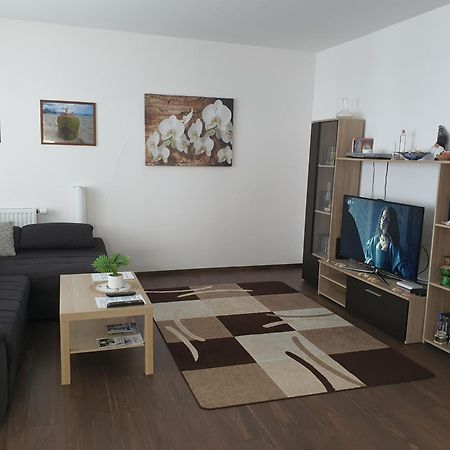 Park West Apartment - Free Parking บูดาเปสต์ ภายนอก รูปภาพ