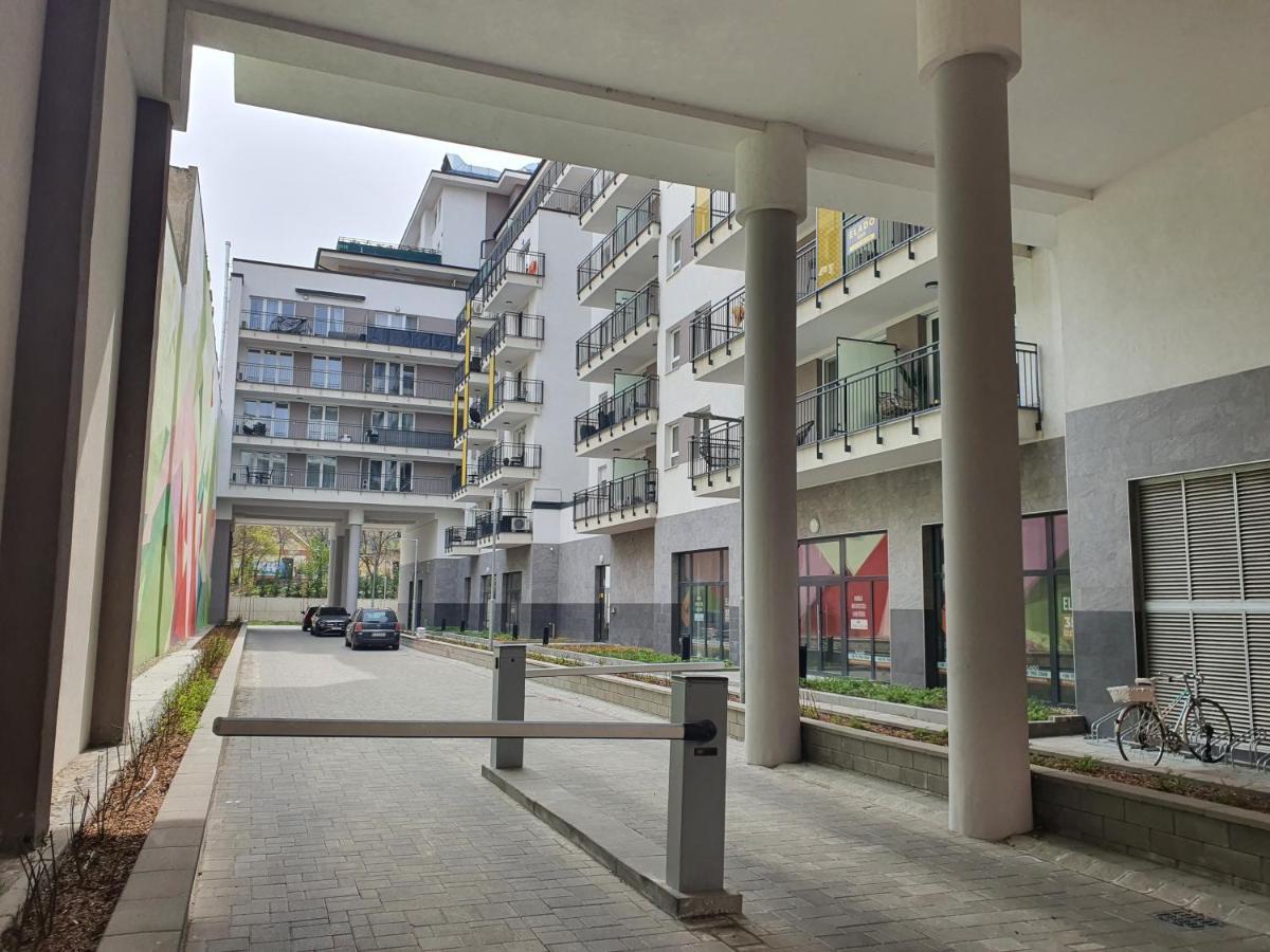 Park West Apartment - Free Parking บูดาเปสต์ ภายนอก รูปภาพ