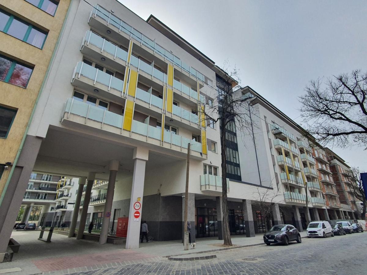 Park West Apartment - Free Parking บูดาเปสต์ ภายนอก รูปภาพ