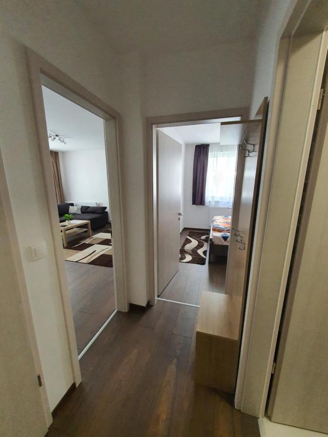 Park West Apartment - Free Parking บูดาเปสต์ ภายนอก รูปภาพ