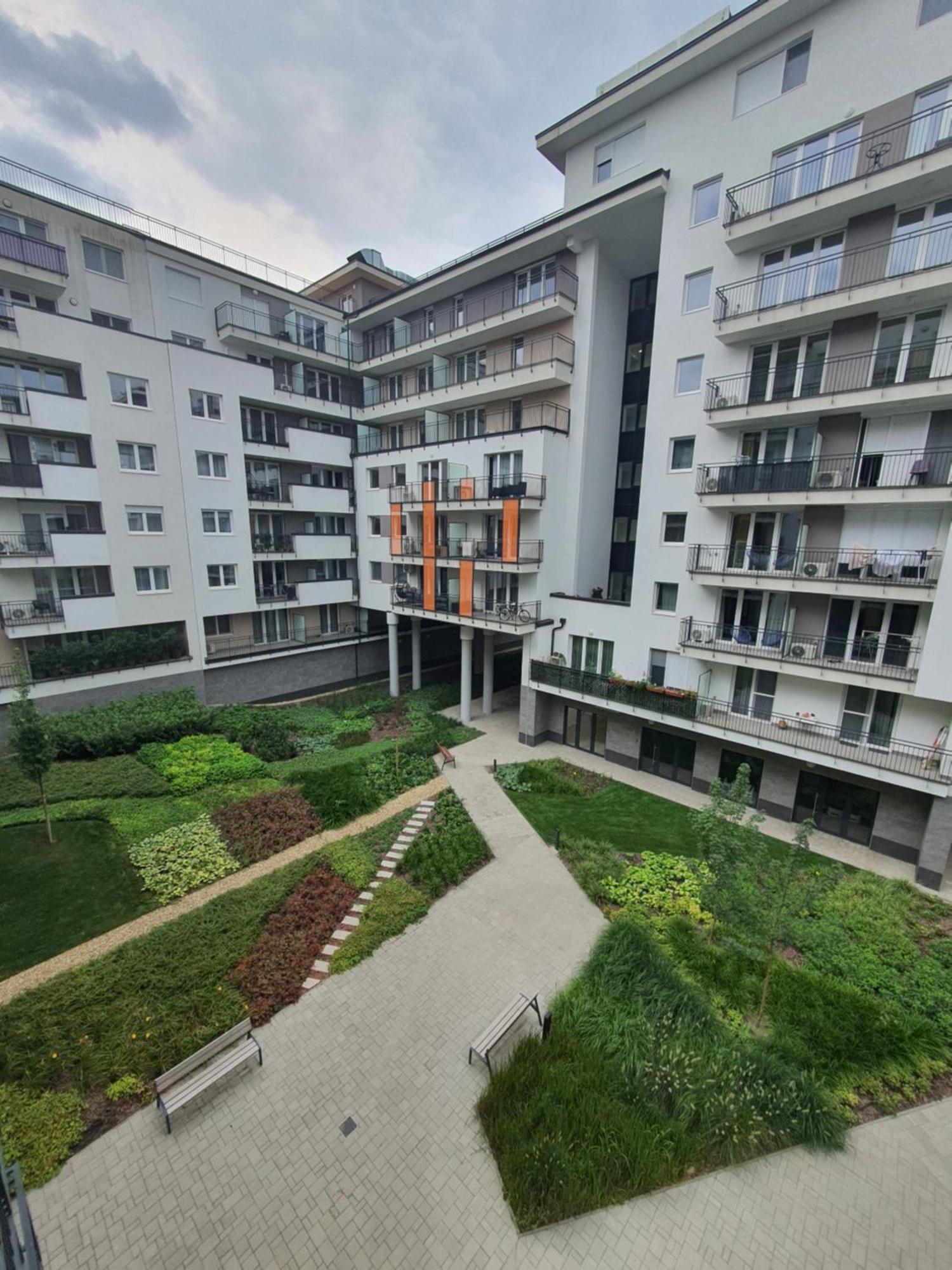 Park West Apartment - Free Parking บูดาเปสต์ ภายนอก รูปภาพ