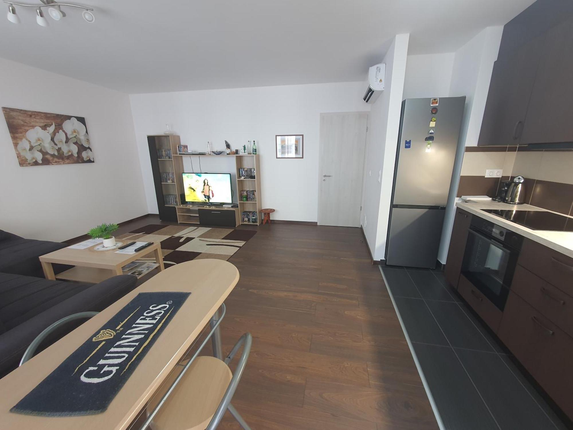 Park West Apartment - Free Parking บูดาเปสต์ ภายนอก รูปภาพ